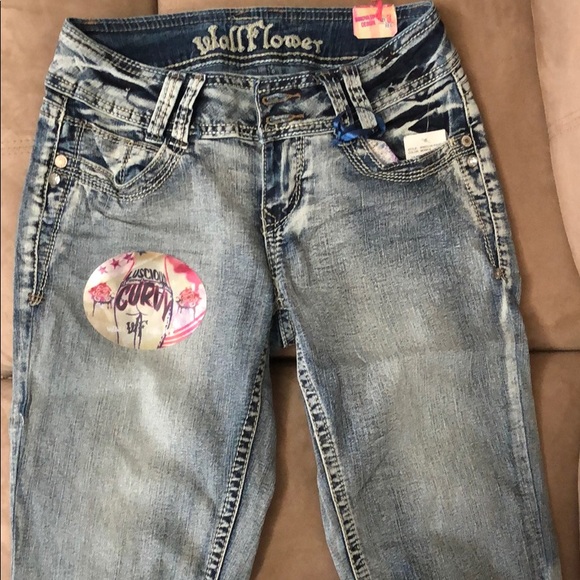 Wallflower capris size 3. Brand new - Picture 4 of 4